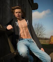 Boy porn teen Gay Tube Selfie Guys 5f7b90f46f97c.jpg