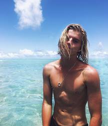 Paradise Boys - Alex 57d9a50e834c1.jpg