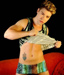 Luca Trevillato Model Gay Tube 5fc3ea1749e04.jpg