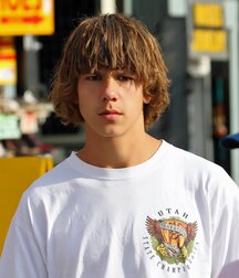 A small collection of my favorite gay tube pics 5f82d1071abff.jpg