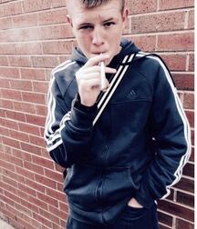 Chavs and Smokers 5f2b432be9b60.jpg