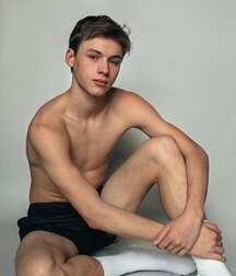 Dan 21 Boys in White Socks 5fa5e06e91fc8.jpeg