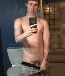 Dan 30 Boy porn shows cock and ass 5fbcf697c9766.jpg