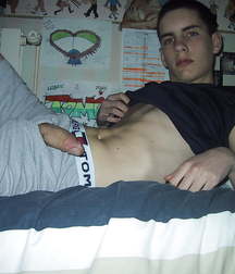 hot dicks and guys 5d98e78e28516.jpg
