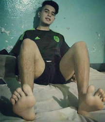 sniff my feets and dick 5defe82043da1.jpg