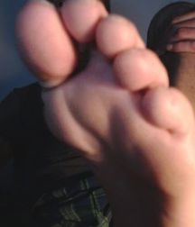 smelly feets and cocks to sniff 5e110054b3926.jpg