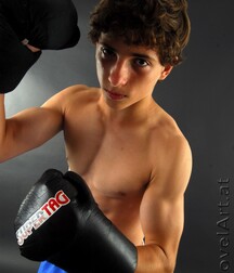 Andreas the German boxing champion 5f457b2b192cc.jpg