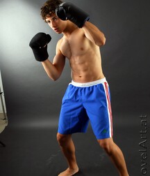 Andreas the German boxing champion 5f457b67540ee.jpg