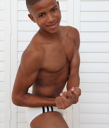 Athlete-Derek-Bodybuilding VIP 5f5904aeef814.jpg