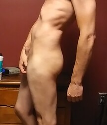 me naked 5f38b7ce26951.jpg