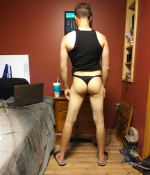me naked 5f38b917e5957.jpg