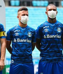 Rockin' Those Face Masks 5f42f287c585e.jpg
