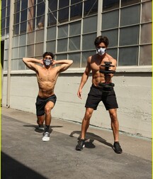 Rockin' Those Face Masks 5f42f2d2f3903.jpg