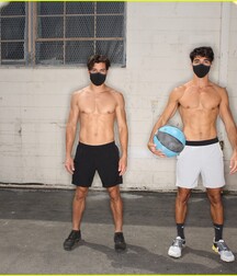 Rockin' Those Face Masks 5f42f2d6cd268.jpg