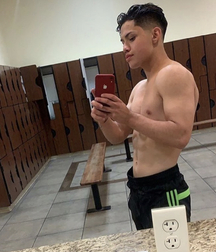 Hot straight dudes shirtless 5f40e8eb2193f.jpeg