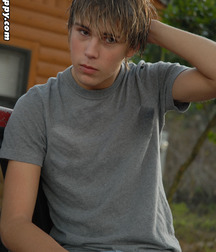Pretty gay teenboy 576b300f30ab7.jpg