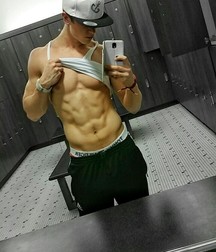 Muscle boys 576c5a3acd54e.jpg