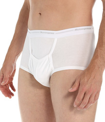 White Briefs 58335c0e65118.jpg