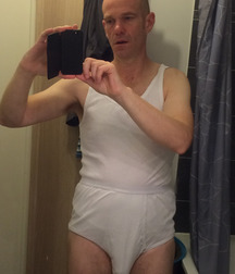 White Briefs 58335d0970ae1.jpg