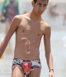 Beach & pool boys 58e0fef173463.jpg