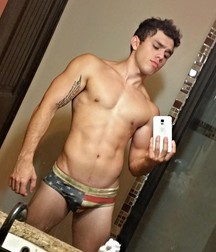 Muscular boys 59cb36da23252.jpg
