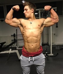 Muscular boys 59cb378208375.jpg