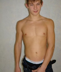 Desmond (russian boy) 59ebdf70c8324.jpg