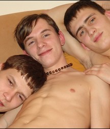 Made in Russia: Adrian, Aleksei and Martin 59fd5835de3bf.jpg