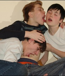Made in Russia: Adrian, Rostik and Vladik 59fd59b0ef866.jpg
