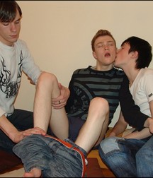 Made in Russia: Adrian, Rostik and Vladik 59fd59c6a255c.jpg