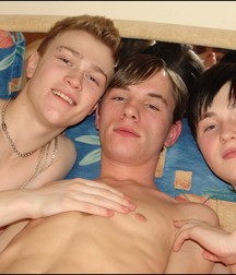 Made in Russia: Adrian, Rostik and Vladik 59fd5af40180f.jpg