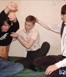 Made in Russia: Ivan, Maksim and Mitya 5a35e725bf881.jpg