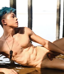 Asian gay boy 5a4945a8bc57f.jpg