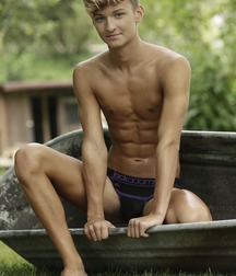 Assorted Twinks 5 5a5753c8a2c1b.jpg