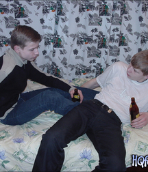 Made in Russia: Kostik & Rodion 5a58d8d8d192f.jpg