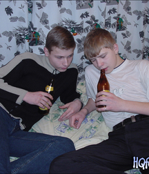 Made in Russia: Kostik & Rodion 5a58d8e2cf626.jpg