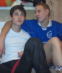 Made in Russia: Kuzma and Roma 5a5fcbd05bfb7.jpg