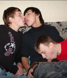 Made in Russia: Maksim, Marco and Ura 5a65b68a3627d.jpg