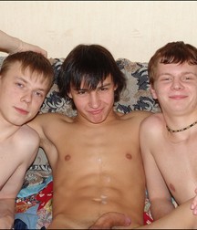 Made in Russia: Maksim, Marco and Ura 5a65b7dfb2996.jpg