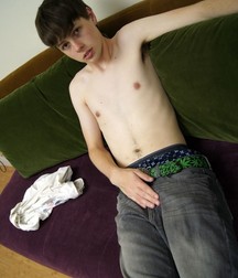Dustin (part 1) 5b16c9ade64d0.jpg