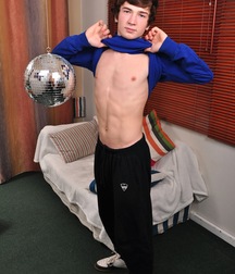 Elliot 5b3f70ccb7de1.jpg