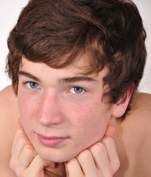 Elliot 5b3f72b28b14e.jpg