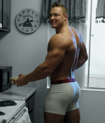 Sport lycra shorts and bulges 5b412fa6bc141.png