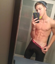 Sport lycra shorts and bulges 5b412fef399d1.jpg