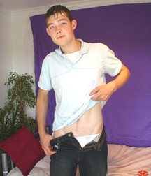 Shaun 5bb7ed8bc88f6.jpg