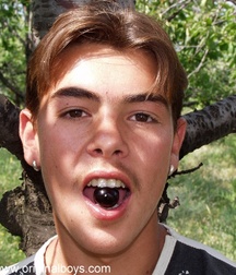 Stoyan 5bb7ee5524005.jpg