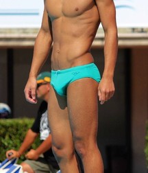 Speedo & bulges 5bbae24589292.jpg