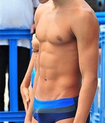 Speedo & bulges 5bbae2d712f30.jpg