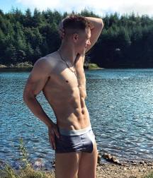Speedo & bulges 5bbae30635ed2.jpg