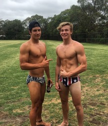 Speedo & bulges 5bbae31bbcf74.jpg